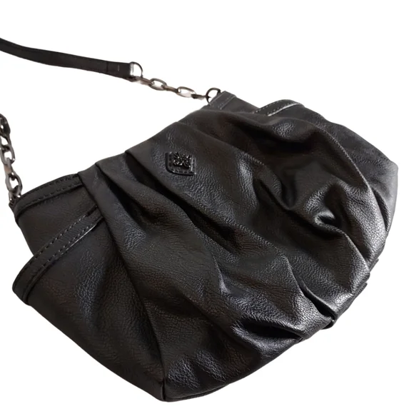 Vintage SimplyVera Vera Wang black vegan leather crossbody scrunch purse y2k - Picture 1 of 14